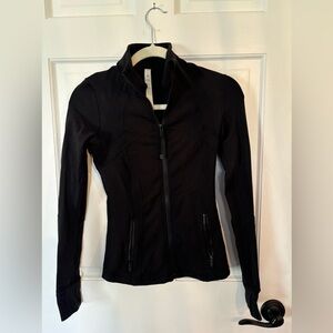 Lululemon Black zip up jacket. Size 2-Good condition
